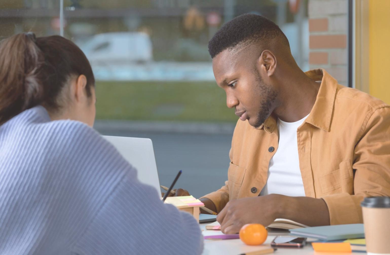 Consultation personnalisée en planification financière dans nos bureaux d'Aix-en-Provence